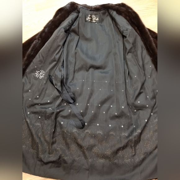 $3595  Real Mink Fur Coat - Picture 4 of 6